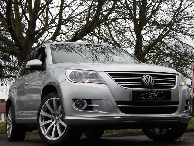 2011 11 Volkswagen Tiguan 2.0 R LINE TDI 4MOTION DSG 5d 138 BHP