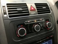 USED 2014 14 VOLKSWAGEN TOURAN 2.0 SE TDI BLUEMOTION TECHNOLOGY 5d 138 BHP 7 Seats, P Sensors, Bluetooth