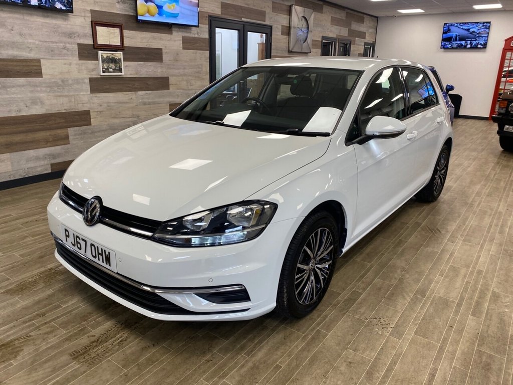 View our VOLKSWAGEN GOLF