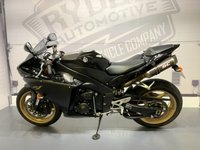 USED 2010 60 YAMAHA R1 MY10, BIG BANG  WITH SC PROJECT CARBON RACE EXHAUST