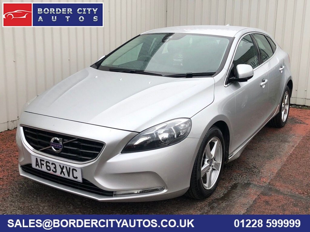 View our VOLVO V40