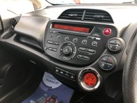 USED 2013 13 HONDA JAZZ 1.3 I-VTEC SI 5d 99 BHP Low Mileage Example with Honda History and Alloys