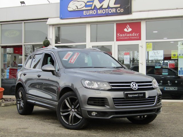 2013 63 Volkswagen Touareg 3.0 V6 R-LINE TDI BLUEMOTION TECHNOLOGY 5d 242 BHP
