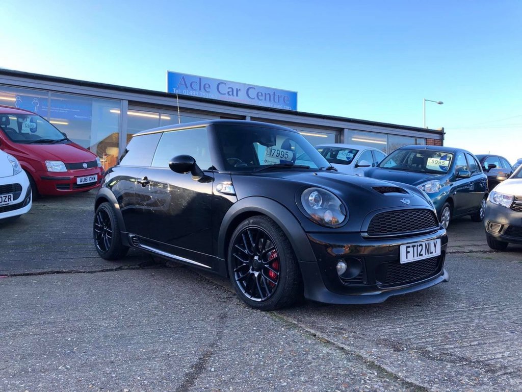 View our MINI HATCH COOPER