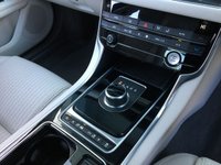 USED 2017 17 JAGUAR XF 2.0 PRESTIGE 4d 177 BHP 