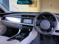 USED 2017 17 JAGUAR XF 2.0 PRESTIGE 4d 177 BHP 