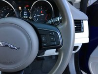 USED 2017 17 JAGUAR XF 2.0 PRESTIGE 4d 177 BHP 
