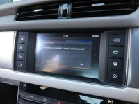 USED 2017 17 JAGUAR XF 2.0 PRESTIGE 4d 177 BHP 