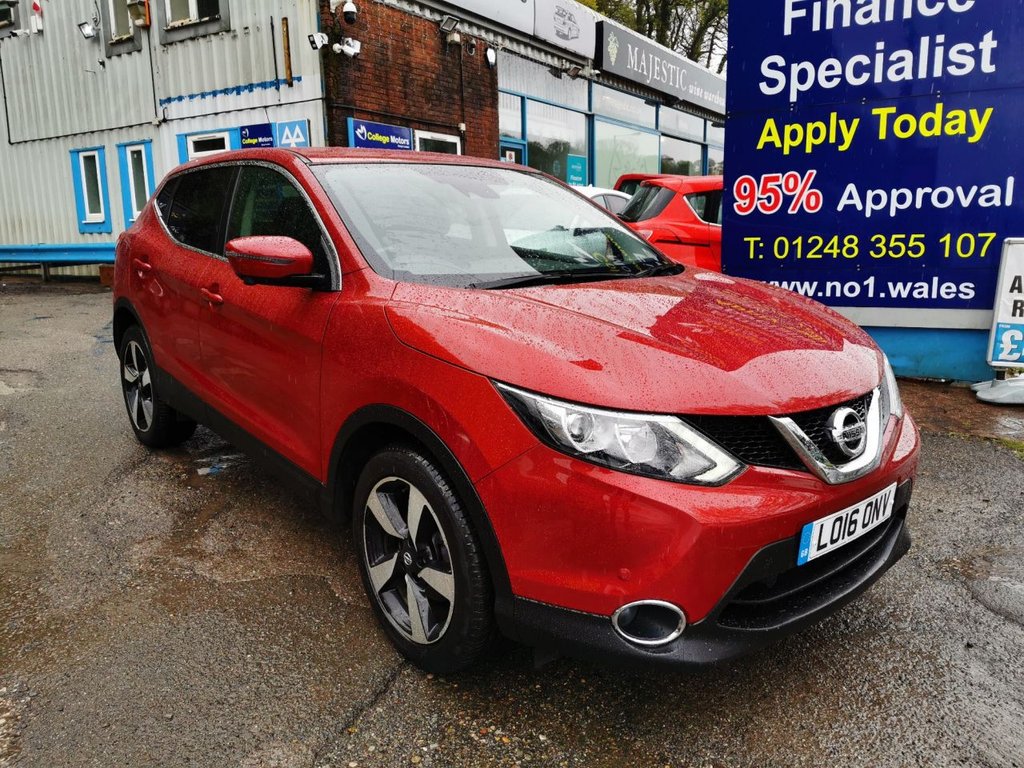 View our NISSAN QASHQAI