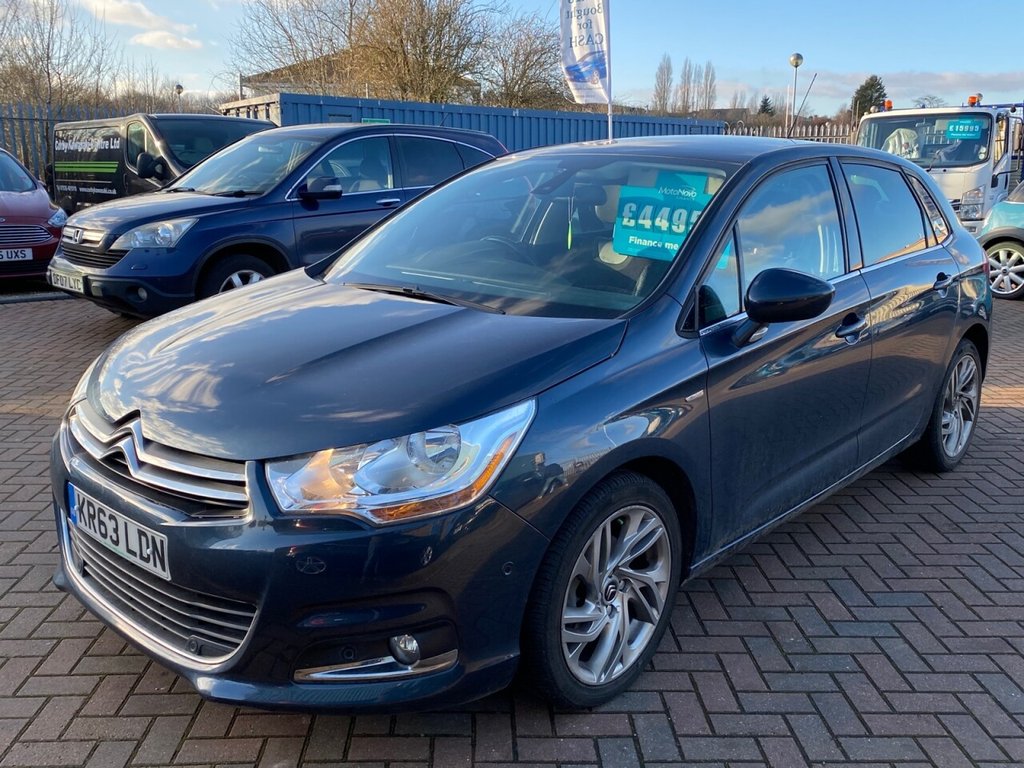 View our CITROEN C4
