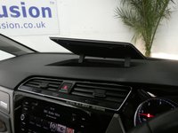 USED 2018 67 VOLKSWAGEN TOURAN 1.6 SE FAMILY TDI BLUEMOTION TECHNOLOGY 5d 114 BHP 7 SEATS SAT NAV SUNROOF