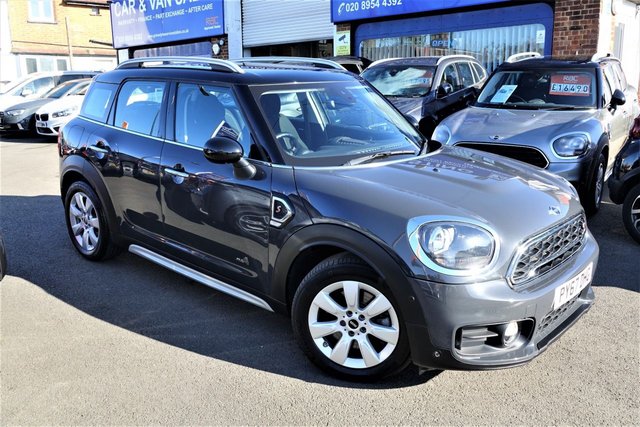 2017 67 MINI Countryman 2.0 COOPER S ALL4 5d 189 BHP