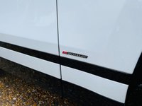 USED 2018 68 LAND ROVER RANGE ROVER VELAR 2.0 R-DYNAMIC 5d 178 BHP F/LR/S/H, Meridan, Rear Camera