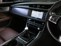 USED 2019 19 JAGUAR XF 2.0 D R-SPORT 4d 177 BHP 