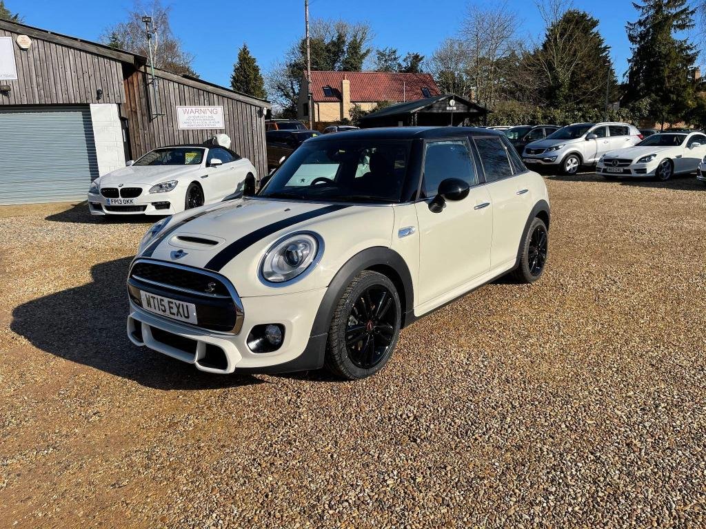 View our MINI HATCH COOPER