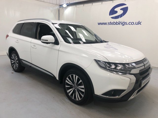 2019 69 MITSUBISHI OUTLANDER 2.0 EXCEED 5d 148 BHP 4 WHEEL DRIVE PETROL AUTOMATIC