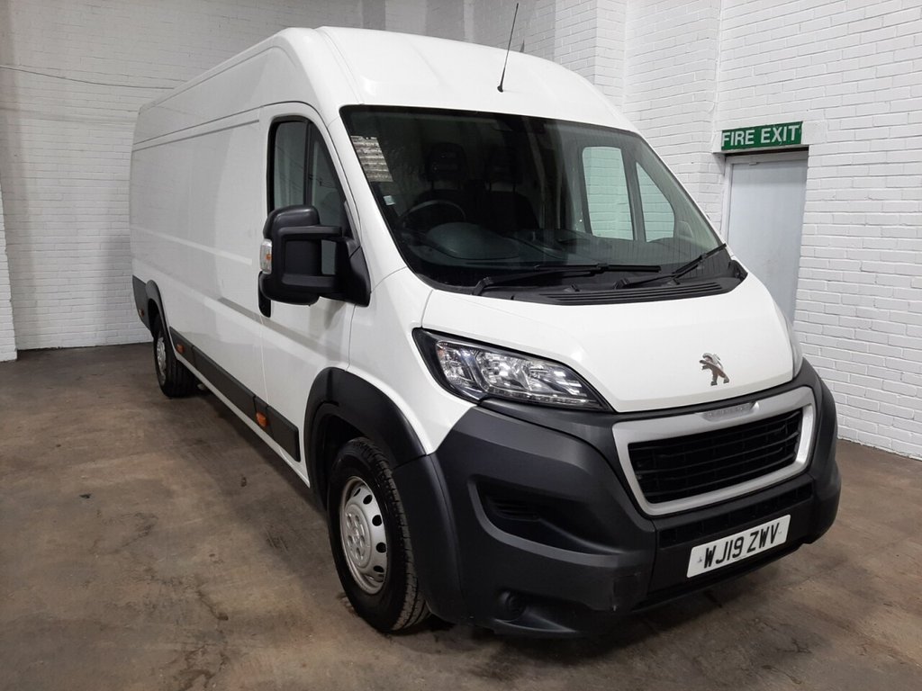 View our PEUGEOT BOXER