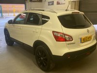 USED 2013 13 NISSAN QASHQAI 1.6 TEKNA IS DCIS/S 5d 130 BHP * SATNAV *   LEATHER