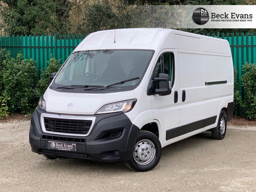 View our PEUGEOT BOXER