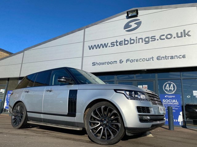 2017 17 LAND ROVER RANGE ROVER 3.0 TDV6 VOGUE SE 5d 255 BHP £94245 ON THE ROAD PRICE **MASSIVE SAVING**