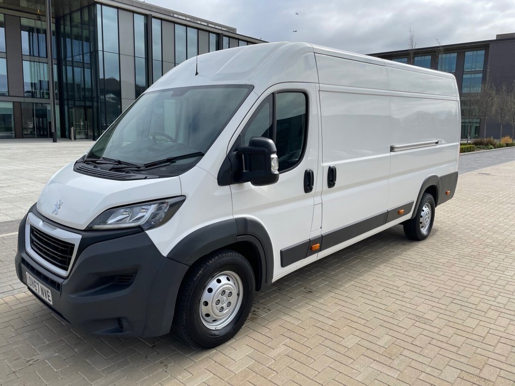 View our PEUGEOT BOXER