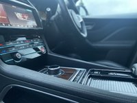 USED 2017 67 JAGUAR F-PACE 3.0 V6 PORTFOLIO AWD 5d 296 BHP In-Control Touch Pro