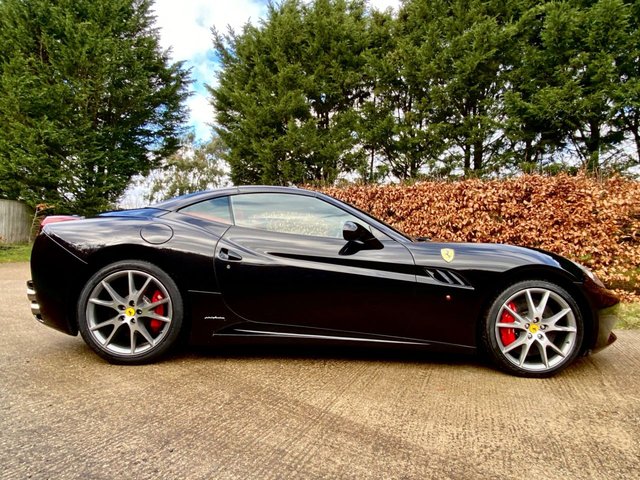 View our FERRARI CALIFORNIA