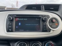 USED 2013 13 TOYOTA YARIS 1.3 VVT-I TREND 5d 98 BHP REVERSING CAMERA + SAT NAV + BLUETOOTH CONNECTIVITY + FEB '22 MOT