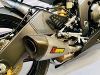 USED 2009 09 YAMAHA YZF R6 599cc, MY09 WITH AKRAPOVIC EXHAUST