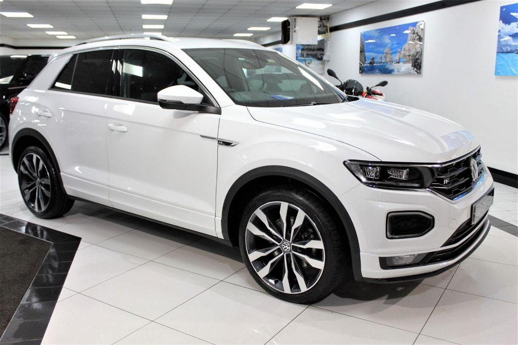 View our VOLKSWAGEN T-ROC