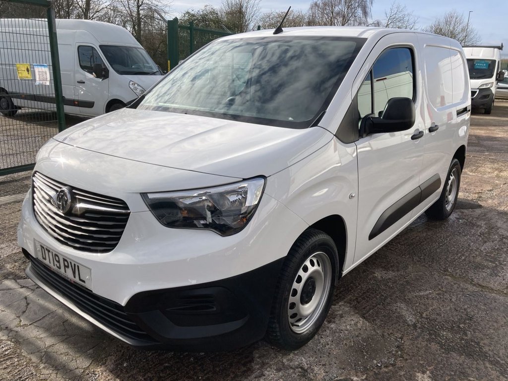 View our VAUXHALL COMBO VAN