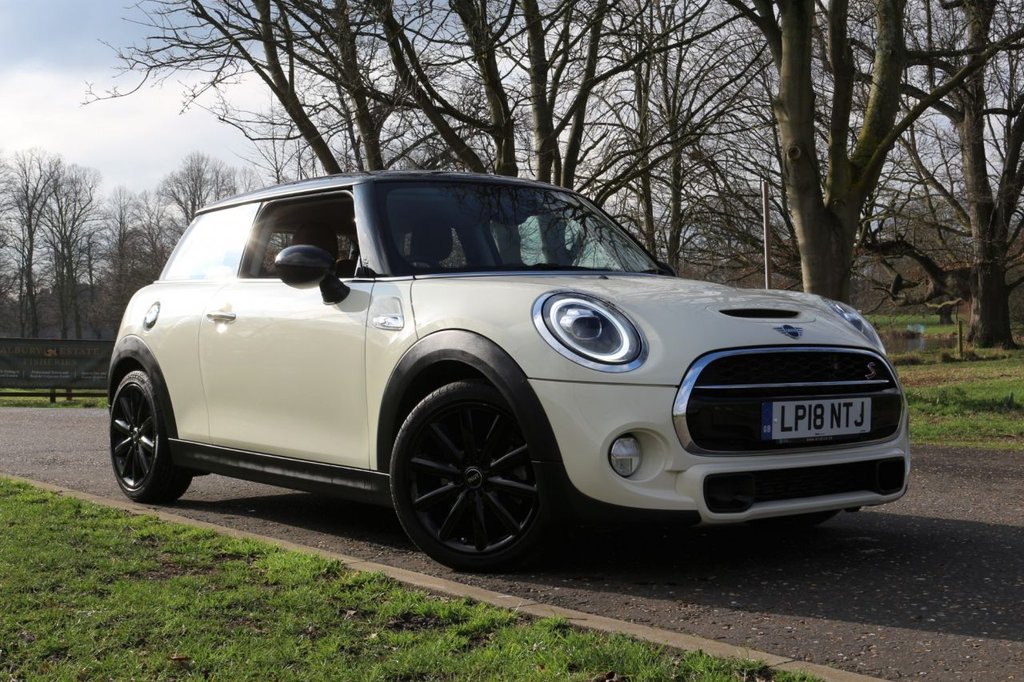 View our MINI HATCH COOPER