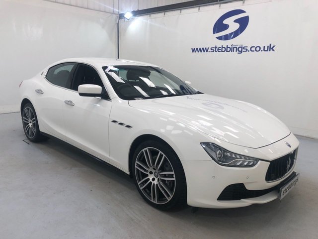 2014 04 MASERATI GHIBLI 3.0 DV6 4d 275 BHP