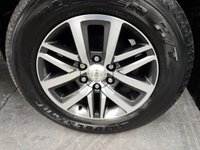 USED 2019 19 TOYOTA HI-LUX 2.4 INVINCIBLE X 4WD D-4D DCB 4d 147 BHP 