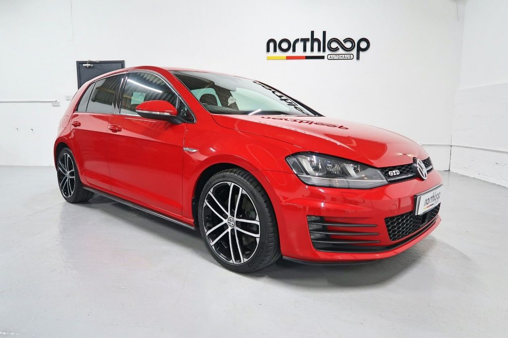 View our VOLKSWAGEN GOLF
