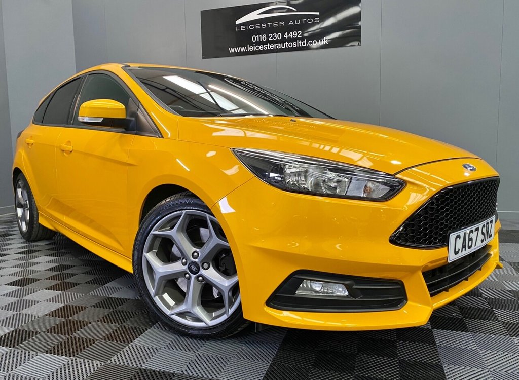 View our FORD FOCUS