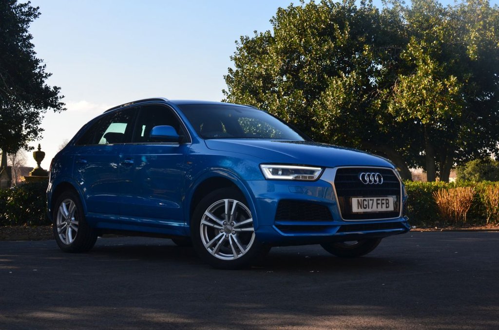 View our AUDI Q3
