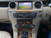 USED 2015 64 LAND ROVER DISCOVERY 3.0 SDV6 HSE 5d 255 BHP Service history