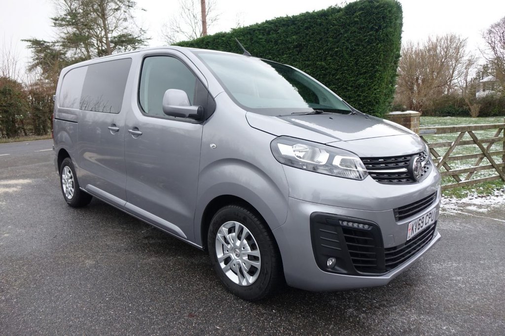 View our VAUXHALL VIVARO