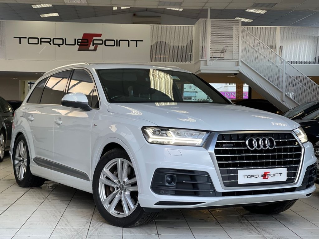 View our AUDI Q7