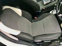 USED 2013 13 TOYOTA YARIS 1.3 VVT-I TREND 5d AUTO 98 BHP SATNAV//PARK CAMERA//BLUETOOTH//ALLOYS //FULL SERVICE HISTORY X7 STAMPS SATNAV//PARK CAMERA//BLUETOOTH//ALLOYS //FULL SERVICE HISTORY X7 STAMPS //LAST SERVICED @56,666 MILES