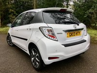 USED 2013 13 TOYOTA YARIS 1.3 VVT-I TREND 5d AUTO 98 BHP SATNAV//PARK CAMERA//BLUETOOTH//ALLOYS //FULL SERVICE HISTORY X7 STAMPS SATNAV//PARK CAMERA//BLUETOOTH//ALLOYS //FULL SERVICE HISTORY X7 STAMPS //LAST SERVICED @56,666 MILES