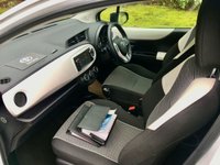 USED 2013 13 TOYOTA YARIS 1.3 VVT-I TREND 5d AUTO 98 BHP SATNAV//PARK CAMERA//BLUETOOTH//ALLOYS //FULL SERVICE HISTORY X7 STAMPS SATNAV//PARK CAMERA//BLUETOOTH//ALLOYS //FULL SERVICE HISTORY X7 STAMPS //LAST SERVICED @56,666 MILES
