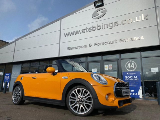 2017 66 MINI CONVERTIBLE 2.0 COOPER S 2d 189 BHP OVER £6200 IN FITTED OPTIONS