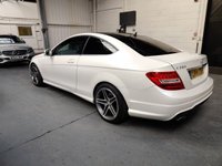 USED 2014 14 MERCEDES-BENZ C CLASS 2.1 C250 CDI BLUEEFFICIENCY AMG SPORT 2d 204 BHP Pan Roof, COMMAND Diamond White Met
