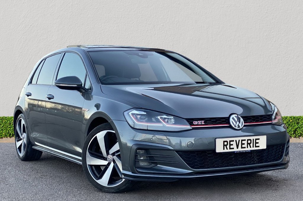 View our VOLKSWAGEN GOLF