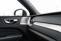 USED 2020 70 VOLVO XC60 2.0 T8 TWIN ENGINE R-DESIGN PRO AWD 5d 385 BHP BOWERS&WILKINS+REV CAM+HYBRID