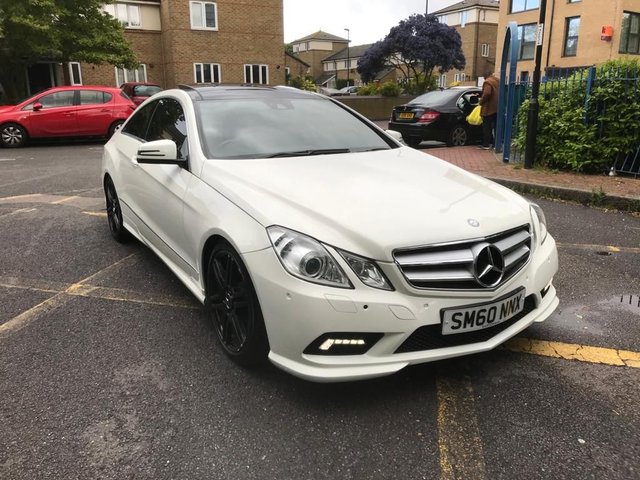 2010 60 Mercedes-Benz E-Class 5.5 E500 SPORT 2d 388 BHP
