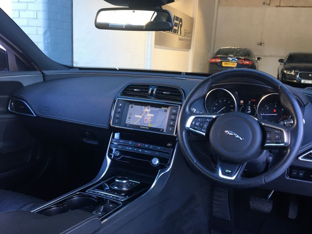 USED 2017 17 JAGUAR XE 2.0 R-SPORT 4d 178 BHP 