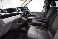 USED 2020 20 VOLKSWAGEN TRANSPORTER T6.1 T32 2.0 TDI 150ps DSG Highline Kombi SWB Click&Collect / Home Delivery